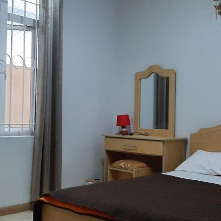 Ground Floor Lovely Two Bedrooms Apartment Flic-en-Flacq Екстериор снимка